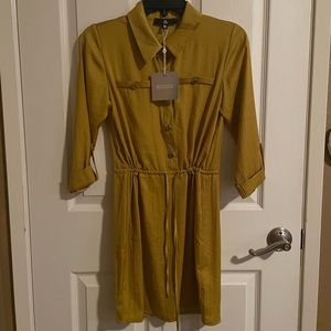 Missguided size 2 chartreuse color NWT